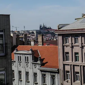 Hotel Dahlia, Prague